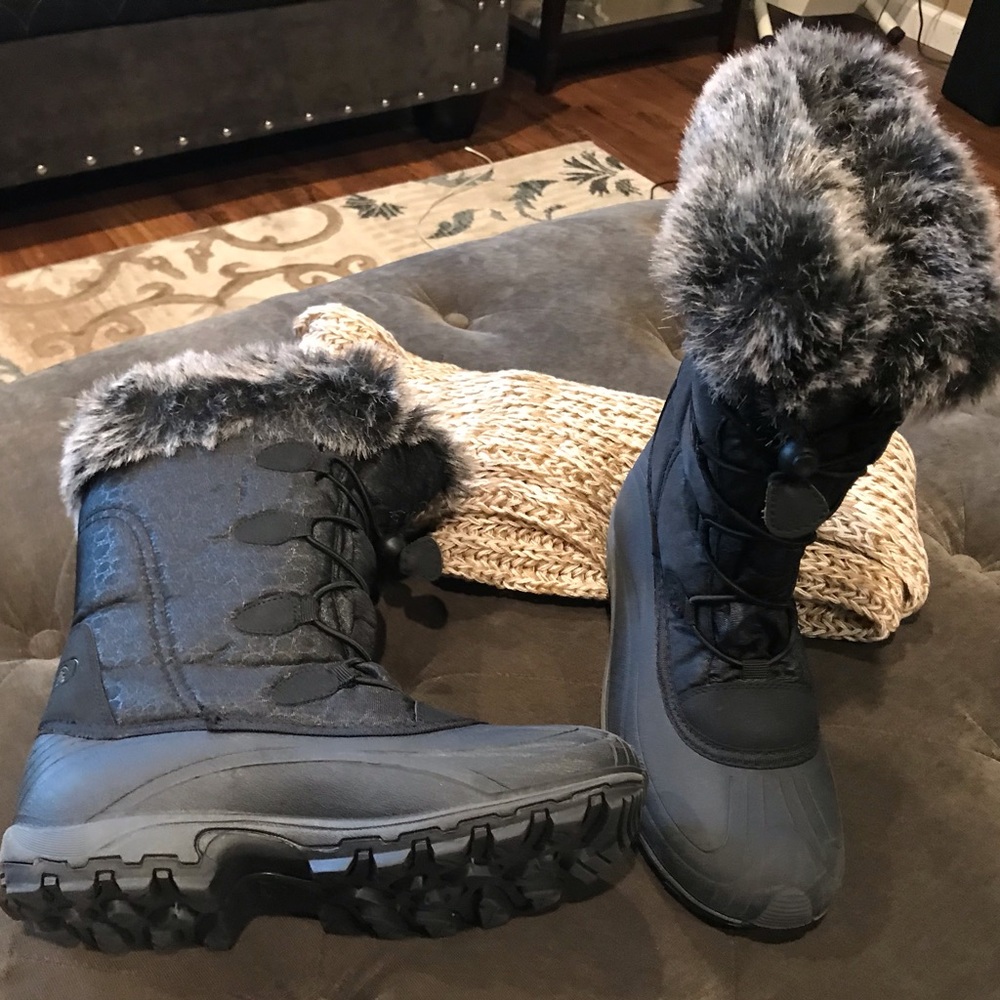 Kamik Women's Momentum Winter Snow Boots Black